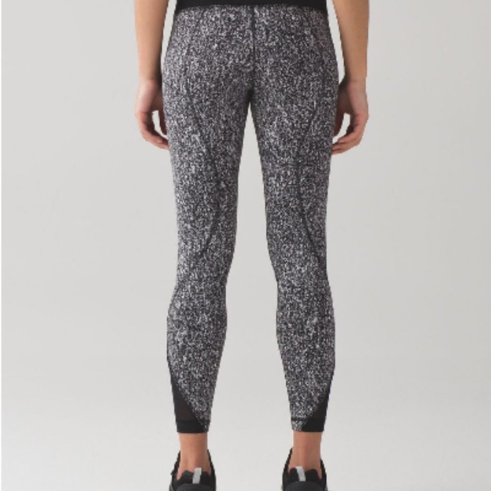 Lululemon Inspire Tight II - Suited Jacquard Black White / Black Size 6 - Picture 12 of 14